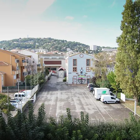 Centre Gare فندق