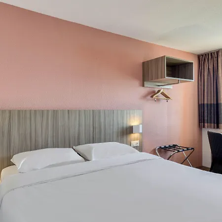 Centre Gare Hotel 2*